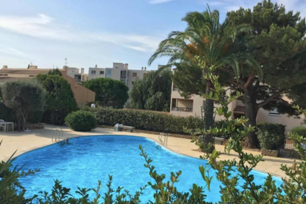 Les Bains De Mer Yourhosthelper Apartment Bandol Exterior photo
